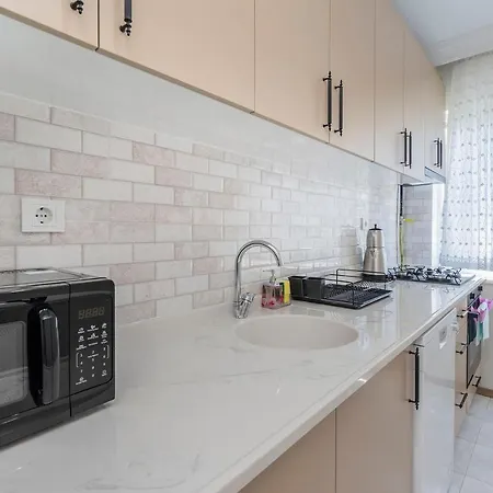Centrally Located 2 Bedroom Apartment Bursa